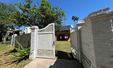 VENTA | CASA CON VISTA AL RÍO PARANÁ – BARRIO LA FLORIDA, ITUZAINGÓ (CORRIENTES)