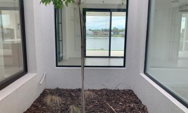 Casa en venta en Santa Ana, Villanueva con 5 dormitorios a la laguna