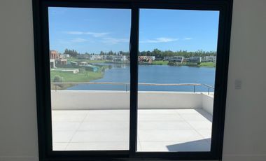 Casa en venta en Santa Ana, Villanueva con 5 dormitorios a la laguna