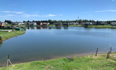 Casa en venta en Santa Ana, Villanueva con 5 dormitorios a la laguna