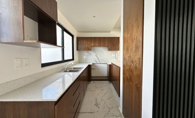 Casa en venta en Lomas del Dorado