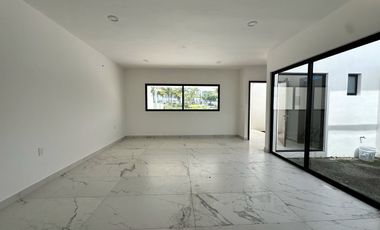 Casa en venta en Lomas del Dorado