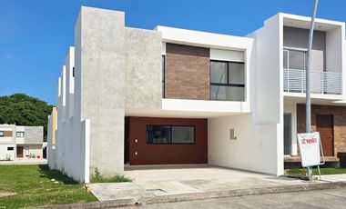 Casa en venta en Lomas del Dorado