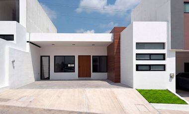 Casa en venta en Lomas del Dorado