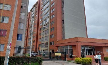 ACOGEDOR APARTAMENTO EN EL CONJUNTO BOSQUES DE SAN RAFAEL