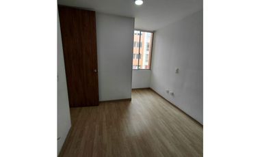 ACOGEDOR APARTAMENTO EN EL CONJUNTO BOSQUES DE SAN RAFAEL