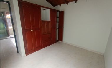 Arriendo casa en La Ceja