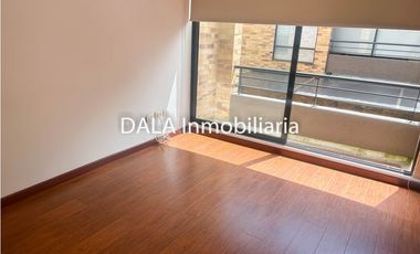 SE ARRIENDA  CASA EN CAJICA, SECTOR EL BOHIO