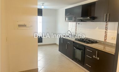 SE ARRIENDA  CASA EN CAJICA, SECTOR EL BOHIO