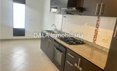 SE ARRIENDA  CASA EN CAJICA, SECTOR EL BOHIO