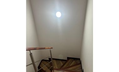 VENDO CASA EN CONJUNTO RINCON DE MISTARES