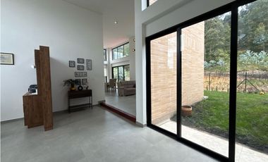 Venta hermosa Casa en Bosques de Renania