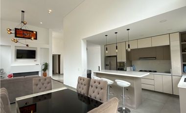 Venta hermosa Casa en Bosques de Renania