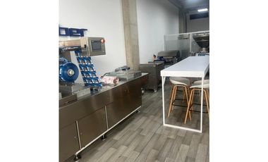 EXCELENTE OFICINA EN ARRIENDO - AVENIDA EL DORADO