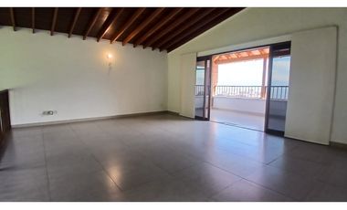 Casa en Arriendo La Mina Envigado