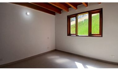Casa en Arriendo La Mina Envigado
