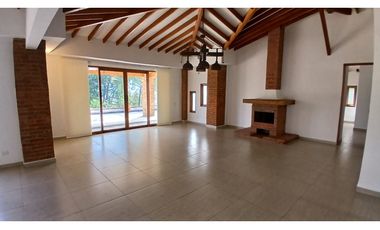 Casa en Arriendo La Mina Envigado
