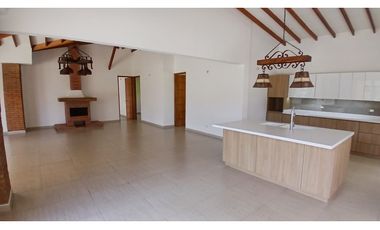 Casa en Arriendo La Mina Envigado