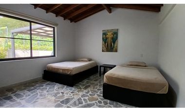 Casa en Arriendo La Mina Envigado