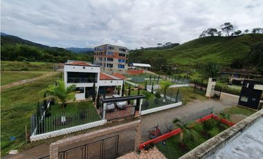 SE VENDE CASA FINCA DUPLEX EN EL MUNICIPIO DE SAN RAFAEL