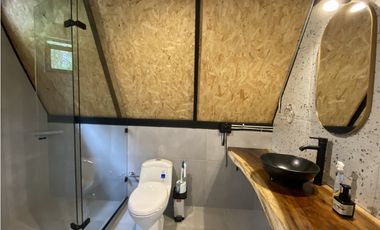CABAÑA AMOBLADA EN SANTA ELENA BARRO BLANCO 1900000