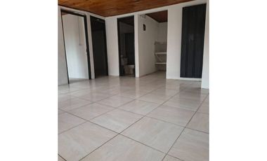 ¡SE VENDE CASA EN PUERTO CALDAS!