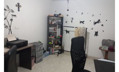 CASA EN VENTA EN VENTA EN MANRRIQUE CENTRAL