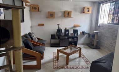 CASA EN VENTA EN VENTA EN MANRRIQUE CENTRAL