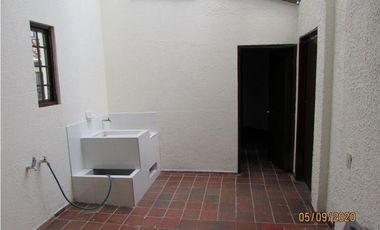 ARRIENDO CASA ESPECTACULAR EN CEDRITOS – 160 M² CONJUNTO CERRADO