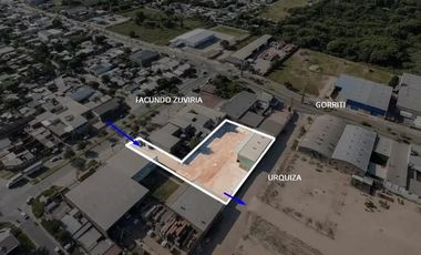 Gran terreno con Oficina y  Galpón con salida a dos calles, ideal para correalón
