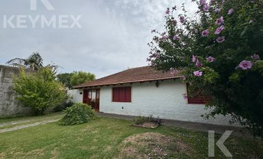 Casa venta en 15 entre 56 y 58 - Villa del Plata - Punta Lara