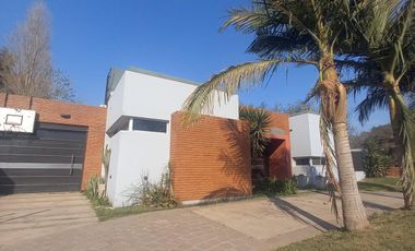 Casa de categoria en  San Justo (Sta Fe)