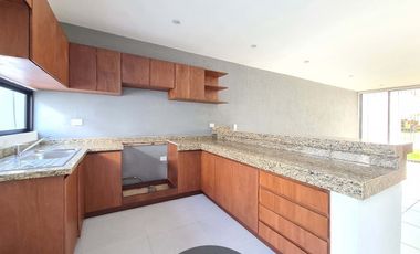 Casa en venta de Lomas Dorado