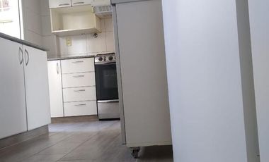 Exclusivo departamento en Alquiler 3 dormitorios, dependencia y cochera.
