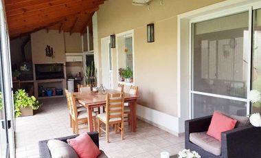 Casa en Altos de Hudson I