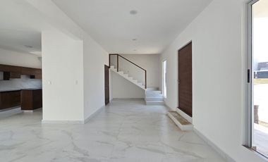 Casa en venta en Lomas del Dorado