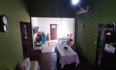 VENTA - Casa, 2 dormitorios - Jose Marmol