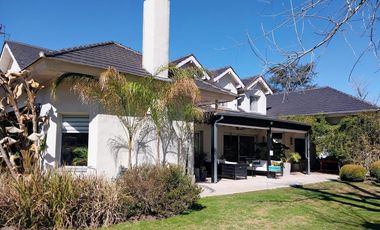 Alquiler Residencial Premium en Country Los Cerrillos – Pilar