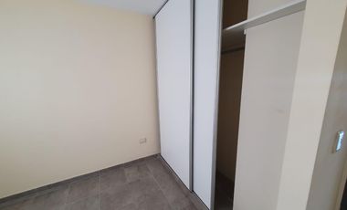 Se alquila departamento con balcon Bº San Vicente