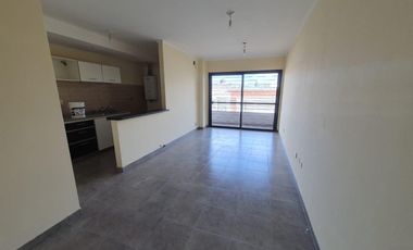 Se alquila departamento con balcon Bº San Vicente