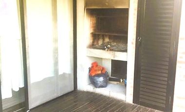 Departamento en Alquiler en Pasionaria San Isidro 2 amb en  Alquiler, Jardín, Cochera doble