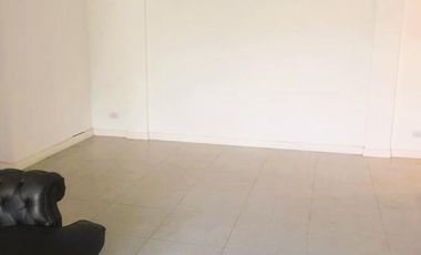 Departamento en Alquiler en Pasionaria San Isidro 2 amb en  Alquiler, Jardín, Cochera doble