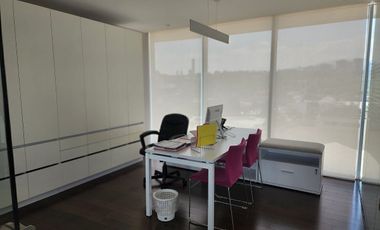 VENTA OFICINA AMUEBLADA  EN PASAJE INTERLOMAS  (R)