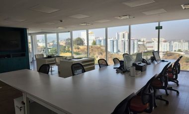 VENTA OFICINA AMUEBLADA  EN PASAJE INTERLOMAS  (R)