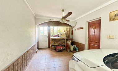 VENTA 2 CASA PARA DOS FAMILIAS PATIO GARAGE PIÑEYRO