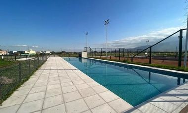 Terreno central en Country Viento Sur