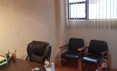 Venta consultorio- oficina en la Del Valle Norte