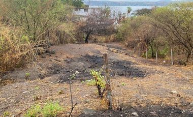 Terreno con vista panorámica al lago de Tequesquitengo!!