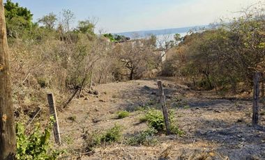 Terreno con vista panorámica al lago de Tequesquitengo!!
