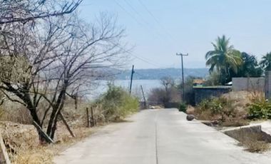 Terreno con vista panorámica al lago de Tequesquitengo!!